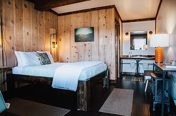 Deluxe Queen Photo 9