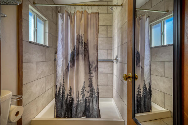 Deluxe Queen Photo 3