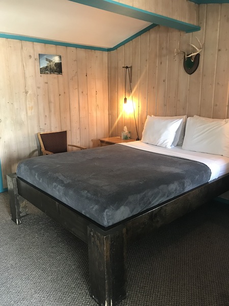 Standard Queen Photo 2