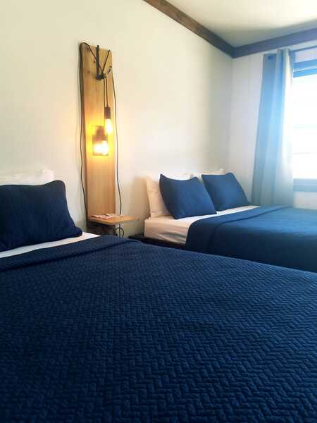 Deluxe Double Queen Photo 1